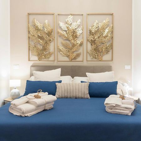 Regina Damarete Ortigia Boutique Apartment Syracuse Bagian luar foto